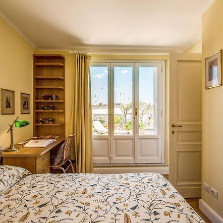 Attic With Terrace Overlooking St Peters Basilica 罗马 外观 照片