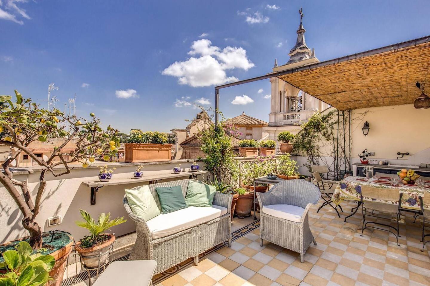 Attic With Terrace Overlooking St Peters Basilica 罗马 外观 照片